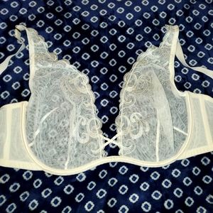 Cacique unlined delicate lace bra 44DD